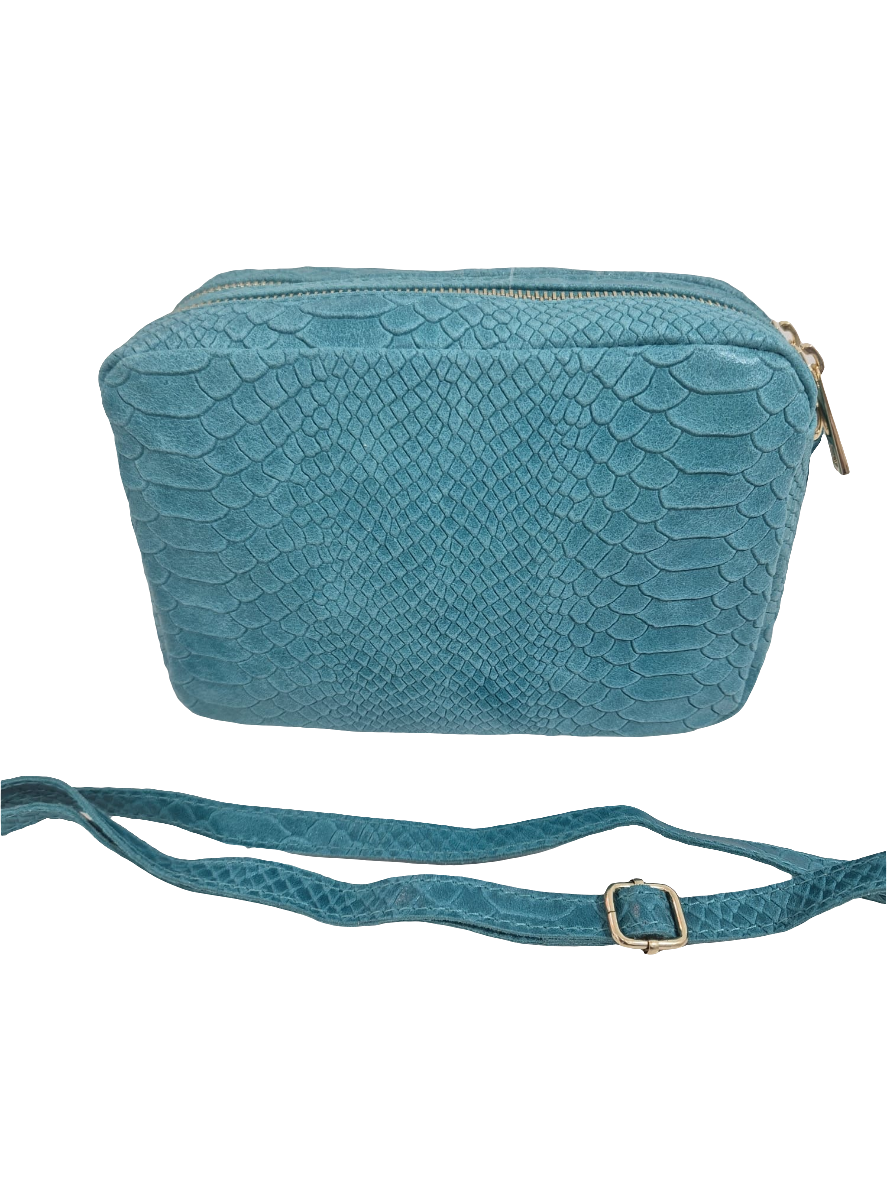 Pochette in pelle con tracolla in pelle Made in Italy 👜