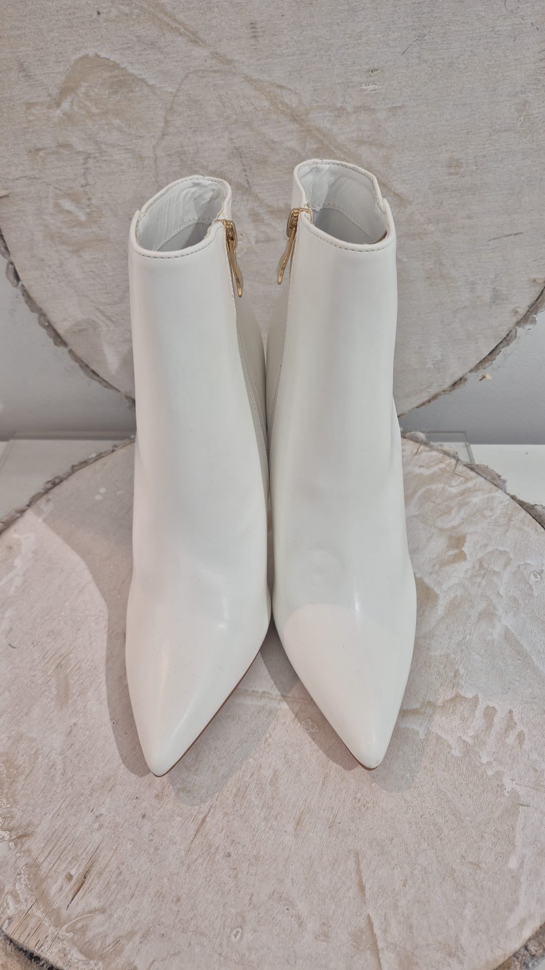 Tronchetto bianco in ecopelle 👢