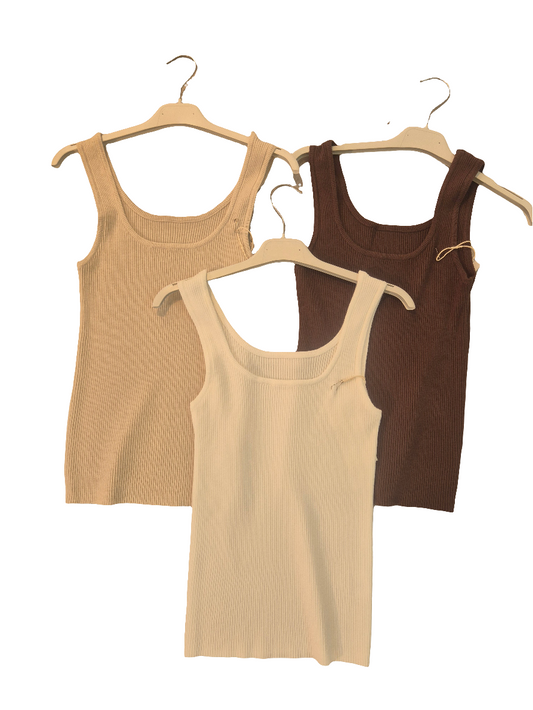 Canotta in maglina€25,00