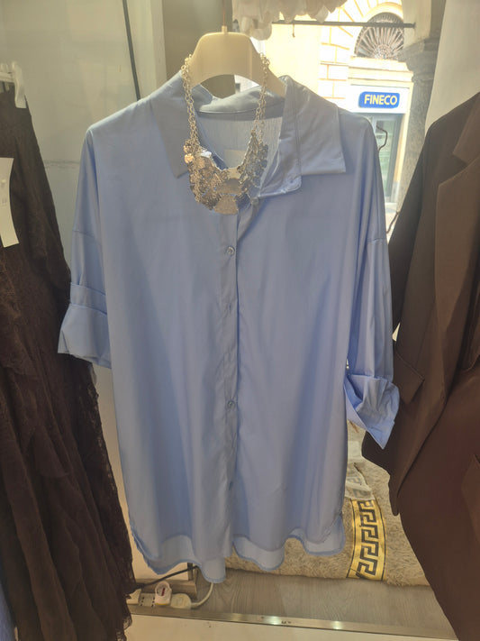 Camicia lunga azzurra €39,90