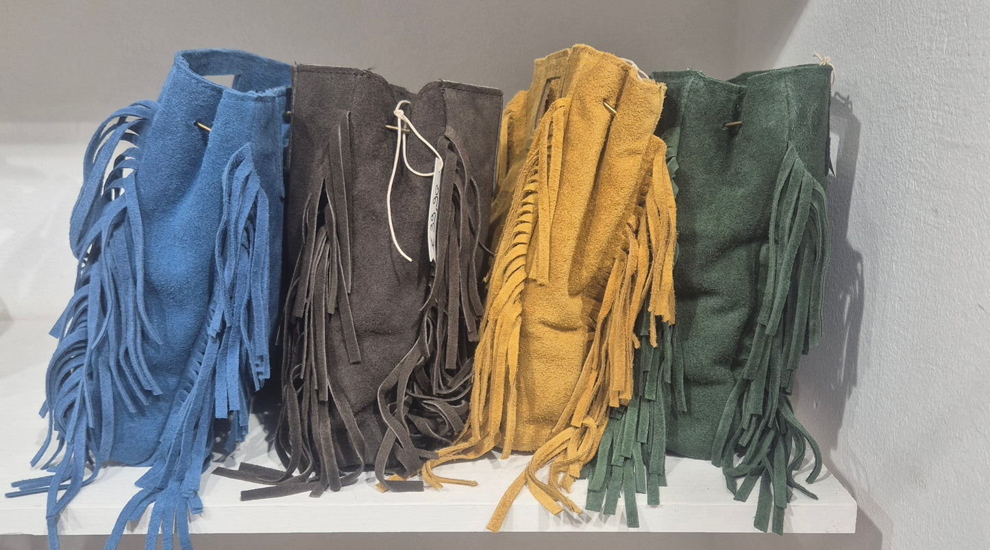 Borsa frange in pelle €40,00