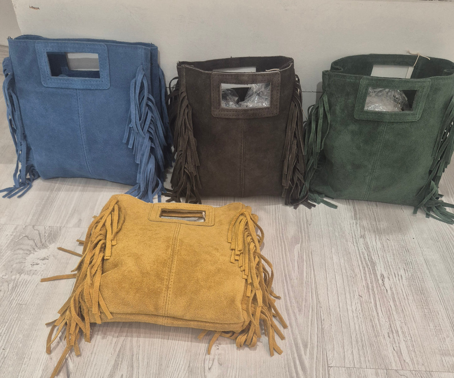 Borsa frange in pelle €40,00